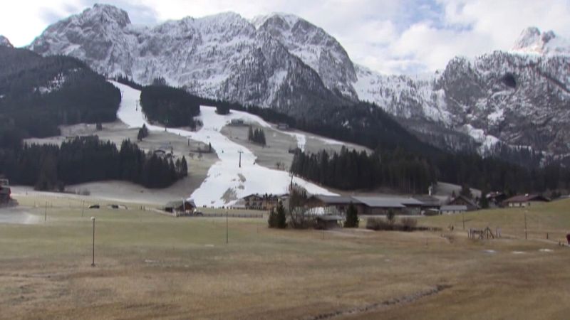 austria: l'inverno senza neve nelle stazioni sciistiche di salisburgo, troppo caldo