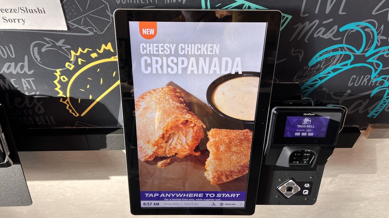 taco bell's new cheesy chicken crispanada review: immediately yes