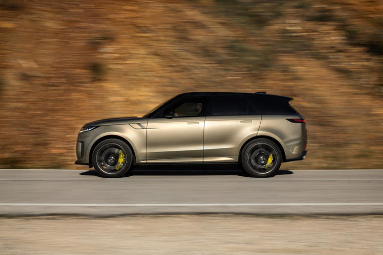 2024 Range Rover Sport SV First Drive Review A Sophisticated Beast