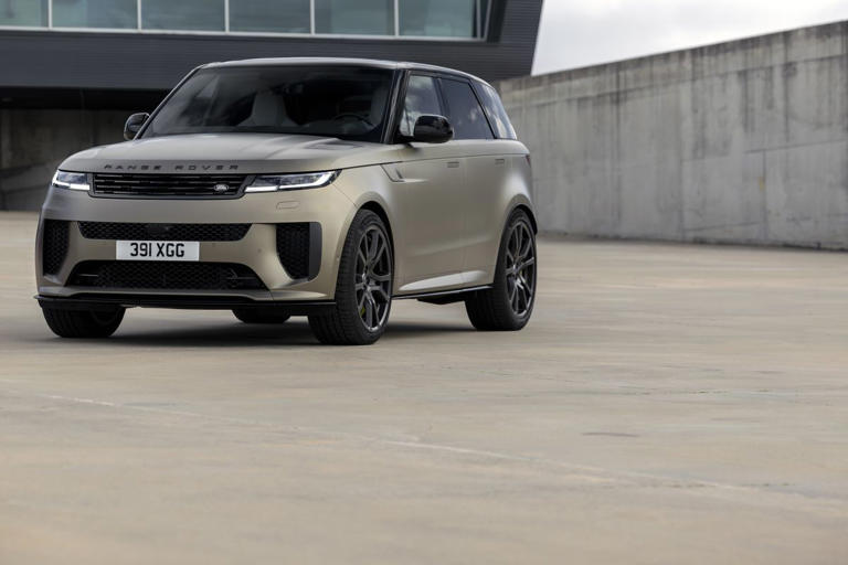 2024 Range Rover Sport SV Edition One Sheds Some of That British Reserve