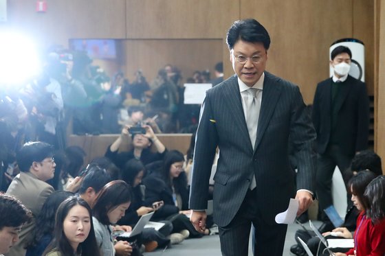 보수 참패 부른 '황·김 트라우마'?…與, 불출마 대신 재배치 집중
