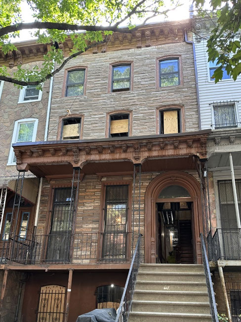 This Brooklyn Townhouse Is Available Via A Lottery For A Shockingly Low ...