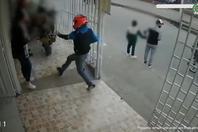 vecinos de la española denuncian banda de atracadores que dispara a sus víctimas
