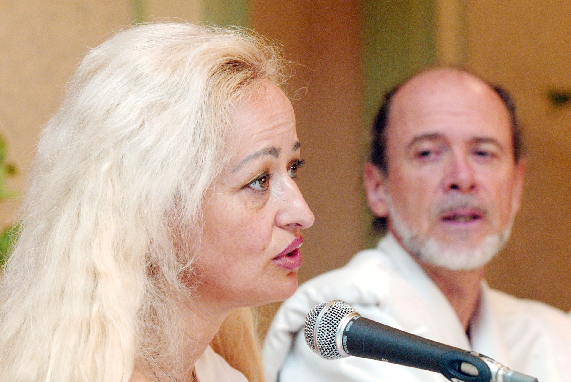 Colors dazzle as Friendship Fountain is reactivated in Jacksonville