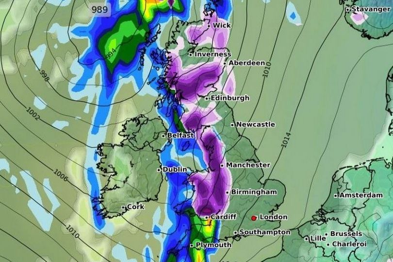 647-mile wall of 'venomous' snow heading for lancashire in late winter freeze