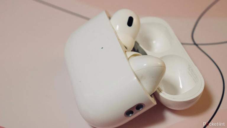 AirPods Pro 2 case