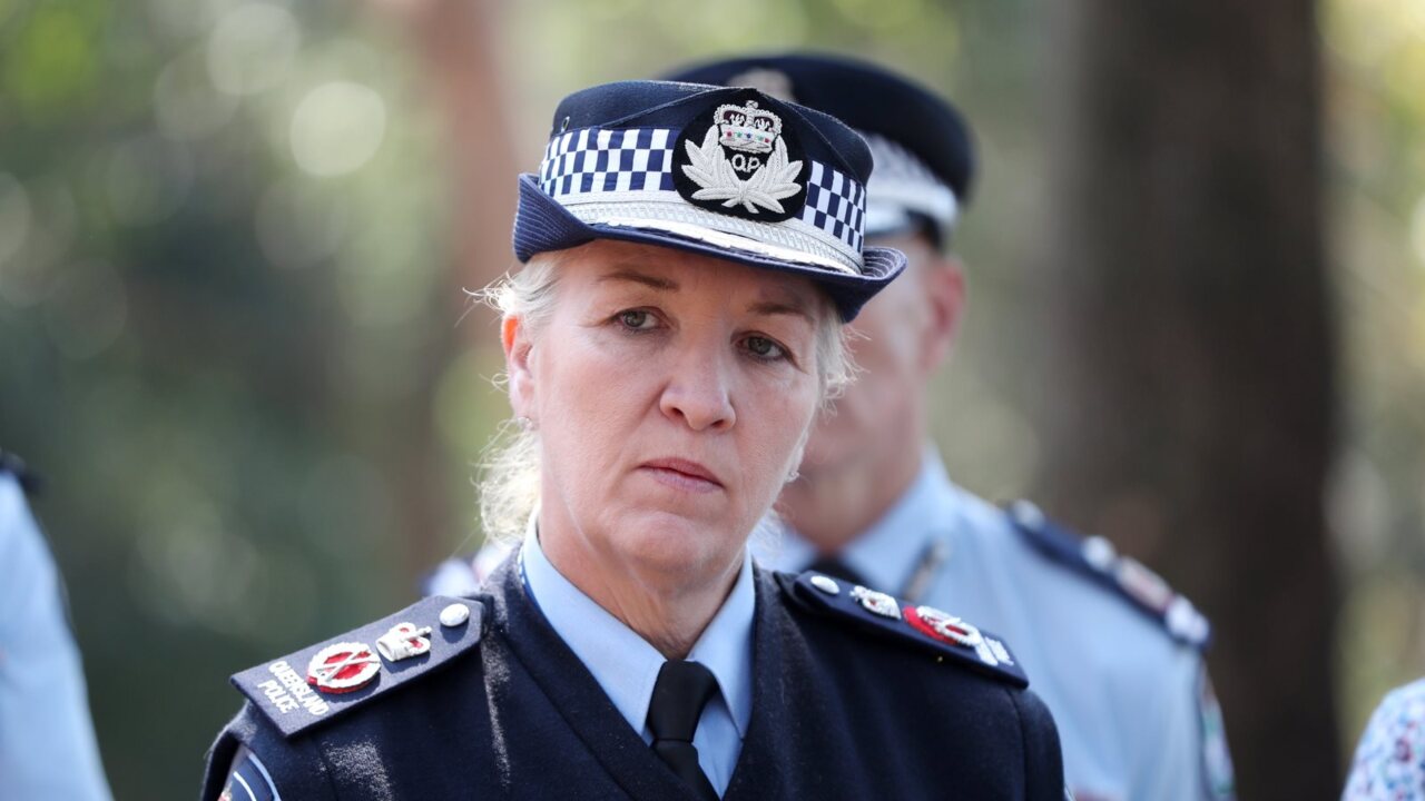 'stand up and show leadership': qld police commissioner faces rank and file 'rumblings'