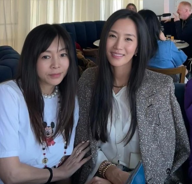 황신혜, 미국 이민 떠난 절친 김민 만났다..여배우의 아름다운 우정