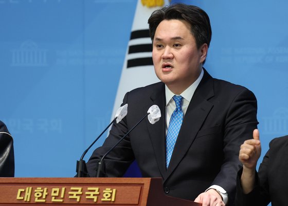 ‘분당 혈투’ 시즌2 재현되나…안철수 공천 확정에 이광재 등판