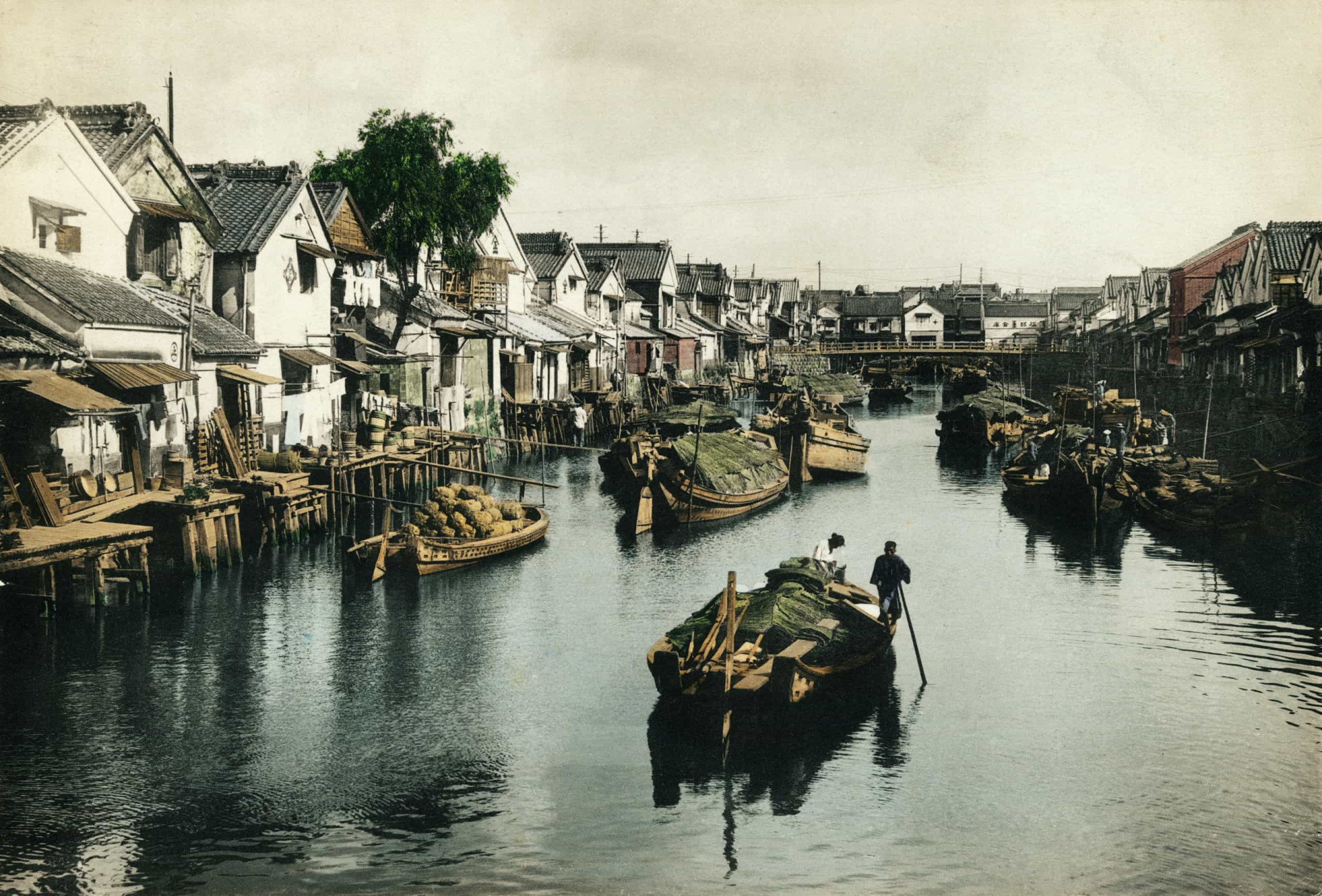 The futuristic city was once lined with canals, with barges transporting goods way back in 1880.<p>You may also like:<a href="https://www.starsinsider.com/n/358466?utm_source=msn.com&utm_medium=display&utm_campaign=referral_description&utm_content=397441v1en-en"> Sports stars you didn't know had medical conditions</a></p>