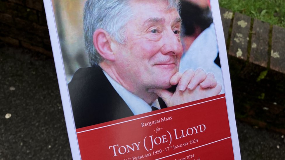 mps gather for the funeral of sir tony lloyd