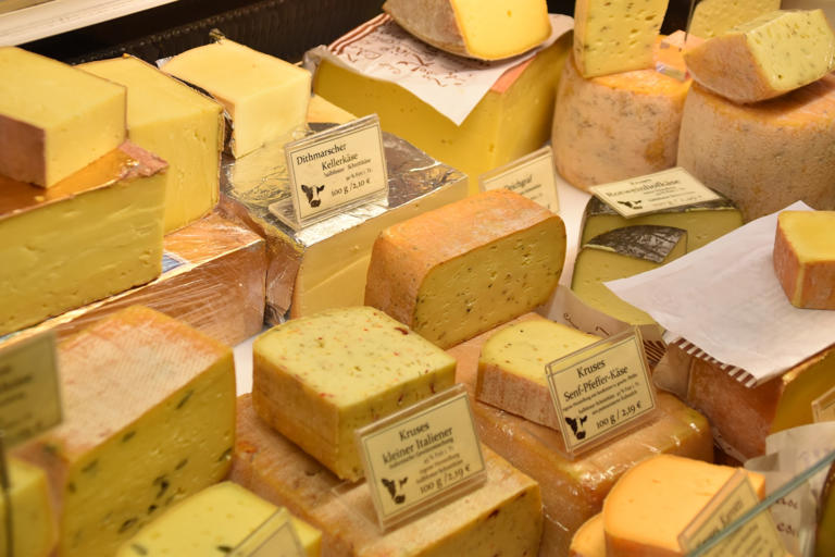 If you’re a cheese lover, then you’re in for a treat in Wisconsin. Known as the Cheese State, Wisconsin has a long history of producing some of the tastiest and highest-quality cheeses in the world. With over 600 varieties to choose from, it can be overwhelming to decide where to…
