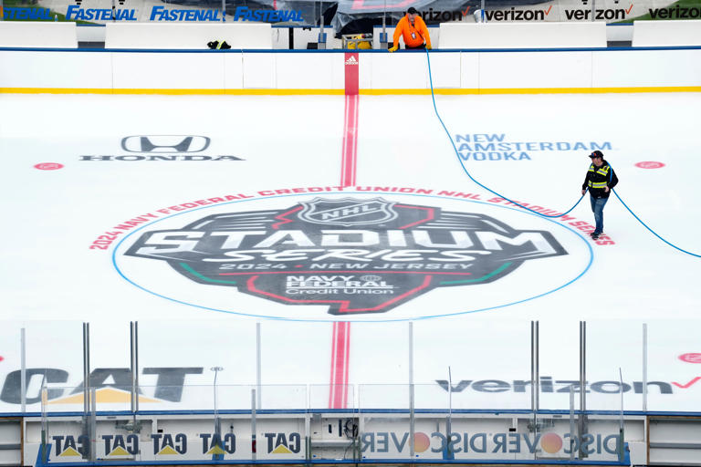 Devils vs. Flyers at 2024 Stadium Series How to bet the spread and