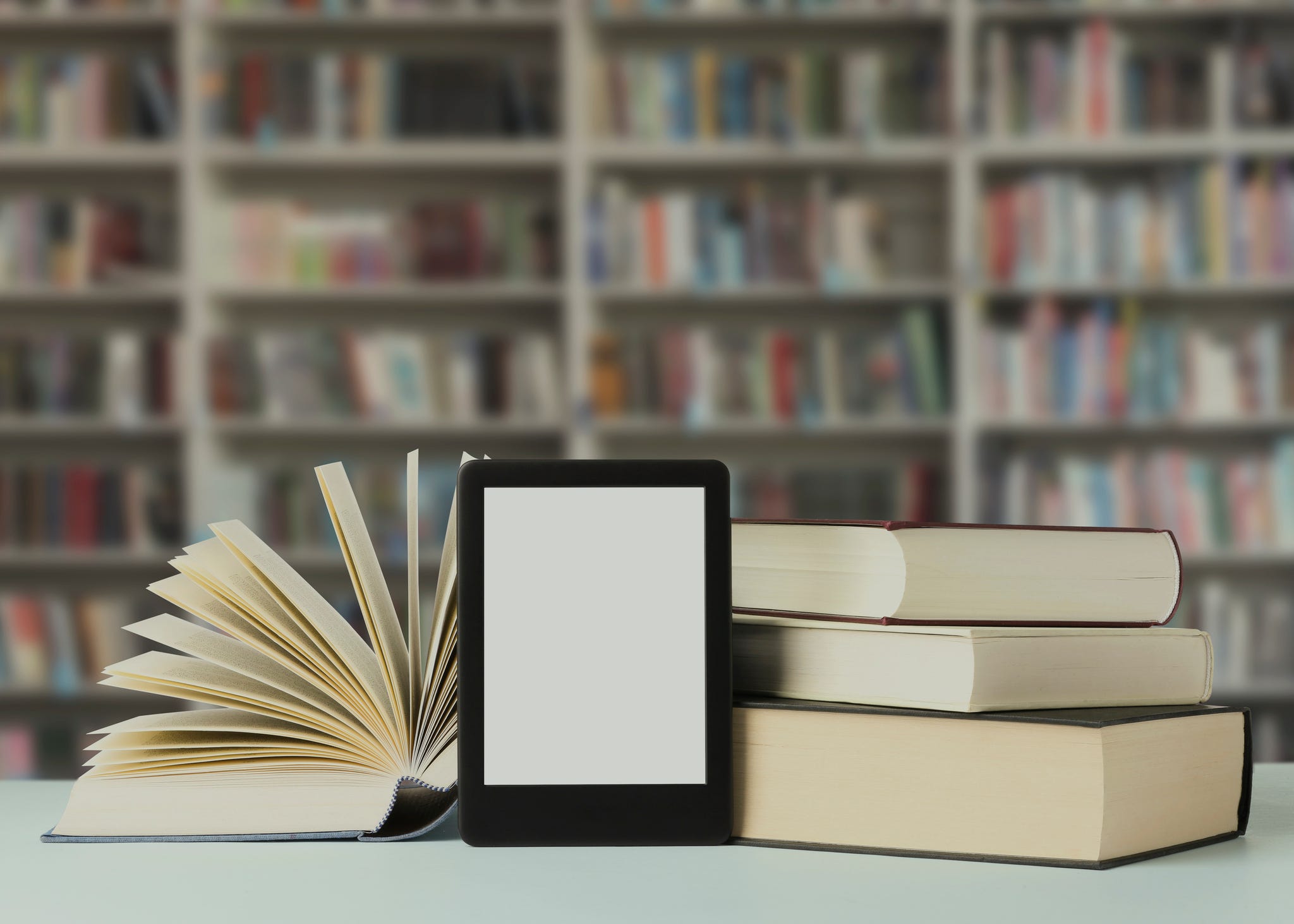 The Best Kindle Readers Of 2024: Expert Reviewed