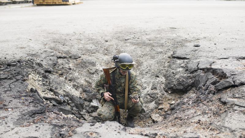 guerre en ukraine : des soldats ukrainiens capturés par la russie à avdiïvka, selon kiev