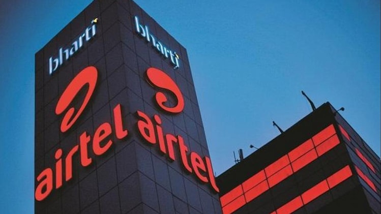 after yes bank, carlyle in talks to sell its 25% stake in bharti airtel's data arm