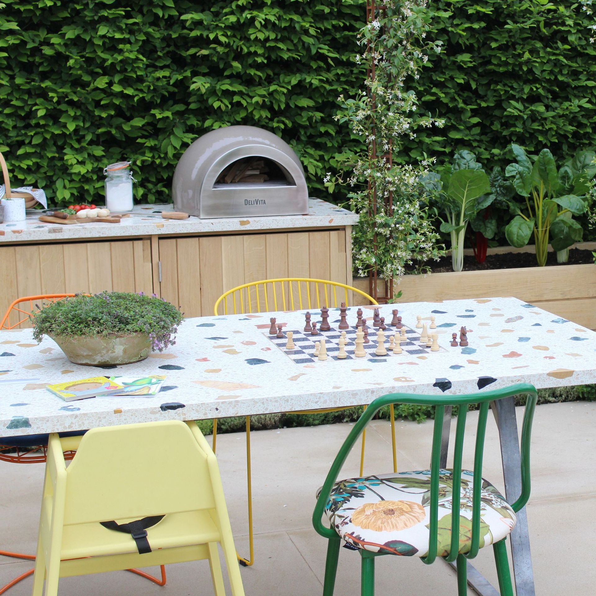 <p>                     If you have some wood or metal paint left over from a recent home renovation project, then it's time to make good on all those exciting garden paint ideas, grab a brush, and give your garden furniture the hot new look it deserves.                   </p>