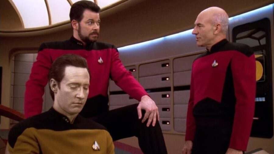 <p>Harrison and company have argued that if a Riker statue is erected, it must depict the Jonathan Frakes-played character assuming the position, with his hand on his knee as he lifts his leg onto an object in front of him. Some organizers have even suggested the Riker statue be posed atop a functional bench that members of the community can sit on and use for a photo opportunity. A local artist named Patrick Garley has even agreed to construct the bronze statue, at an estimated cost of $125,000. </p>