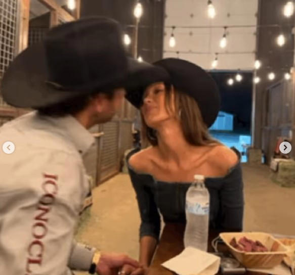 Bella Hadid confirma romance con el cowboy de origen mexicano, Adan Banuelos