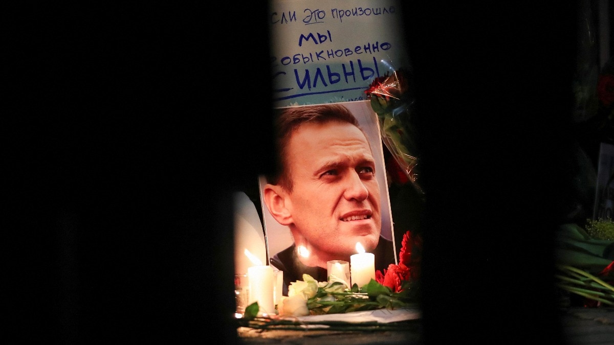 navalny's wife calls for vladimir putin be punished over husband's death in jail