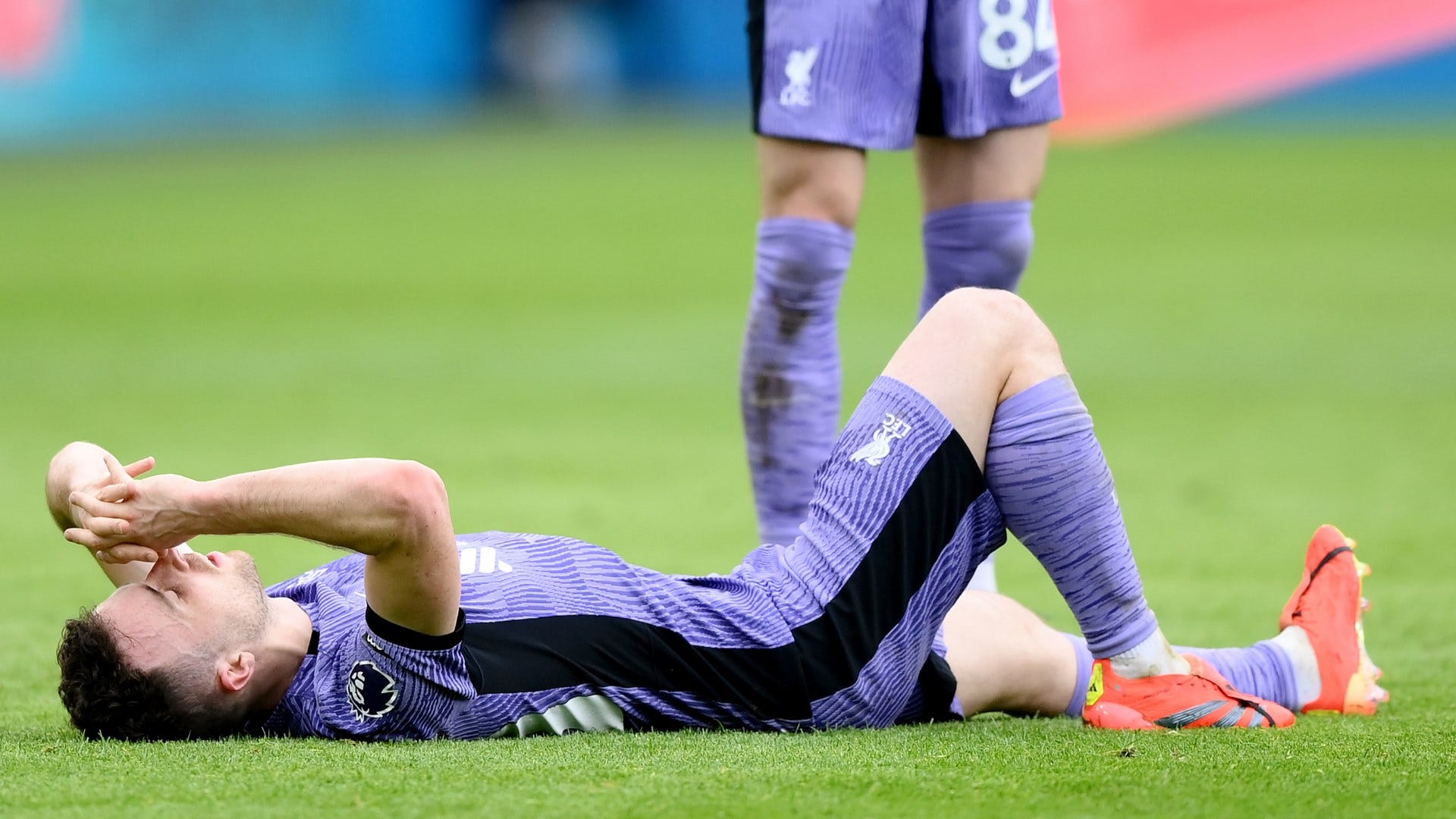 is darwin nunez injured? why liverpool striker was taken off at half-time against brentford