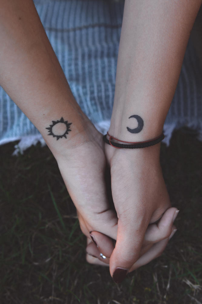 <p>The crescent moon, symbolizing growth and creativity, is perfect for those who want a mystical touch. Placed on the ankle or behind the neck, it can easily be shown off or covered up.<br> Ideal Location: Ankle or Behind the Neck.</p>