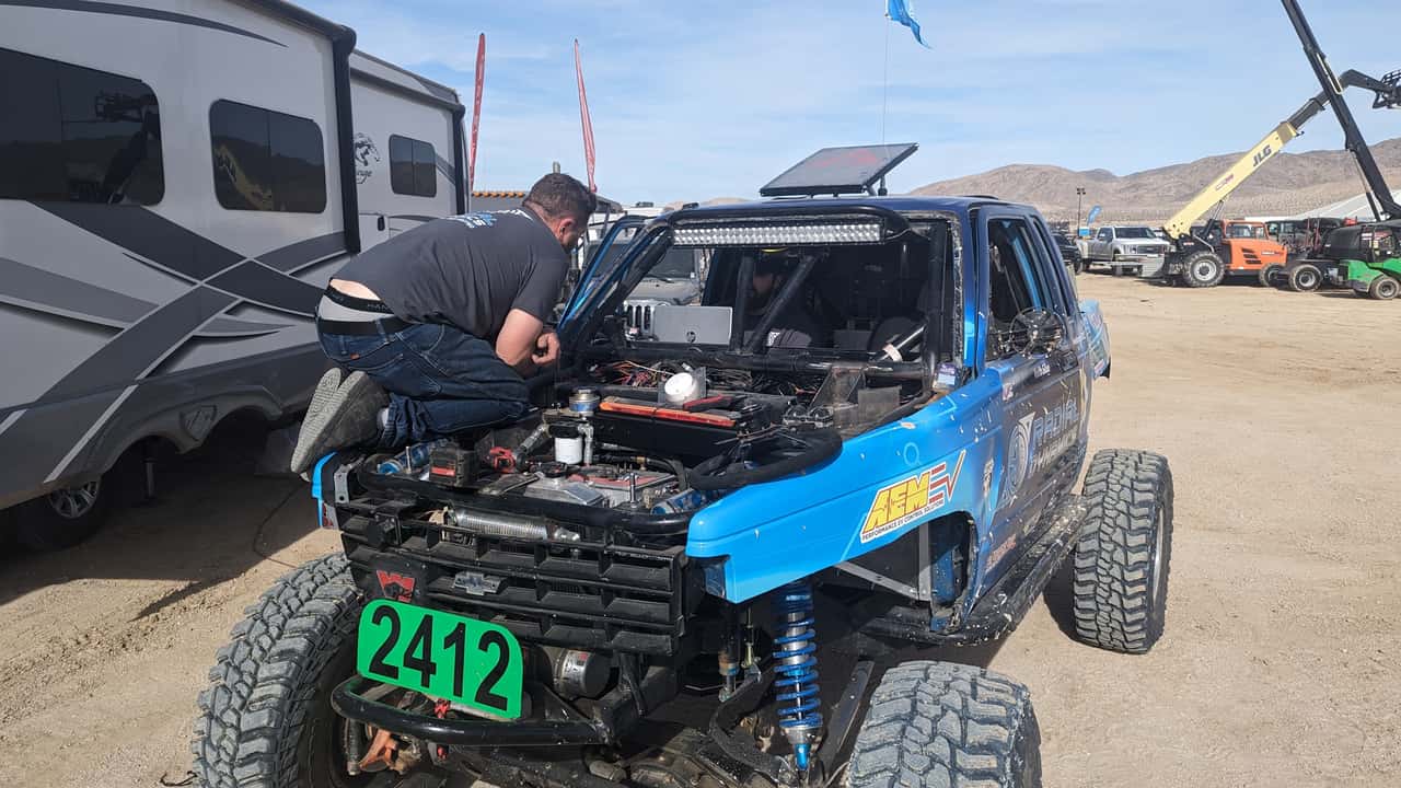 this tesla-powered chevy s-10 just crushed a brutal off-road race