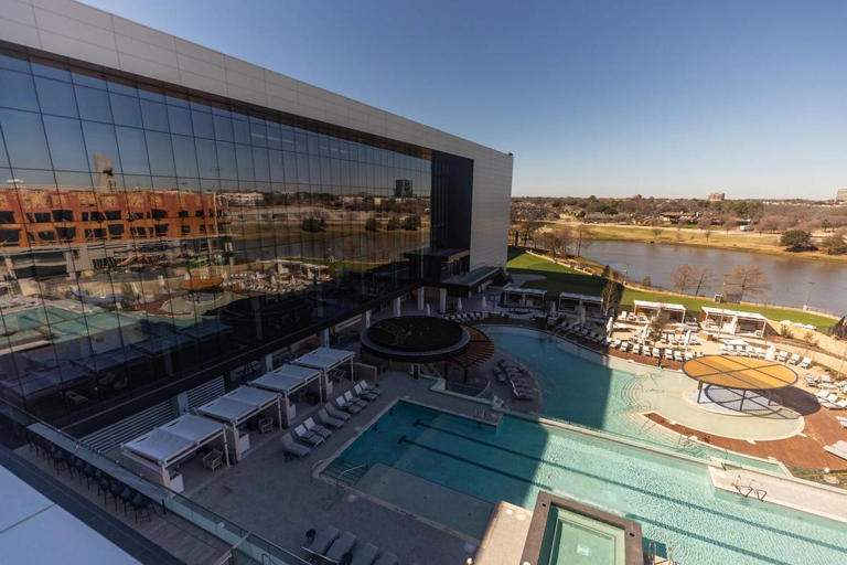 Loews opens its latest luxury hotel in Arlington’s entertainment ...