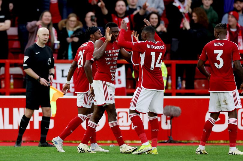 gary lineker says what everyone is thinking about nottingham forest as reds duo 'really on fire'