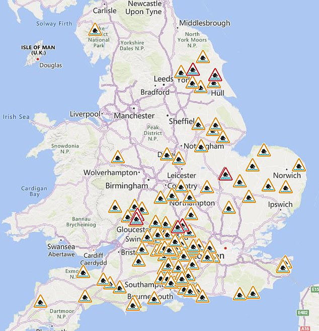 Britons brace for a weekend washout! Rain set to lash huge swathes of ...