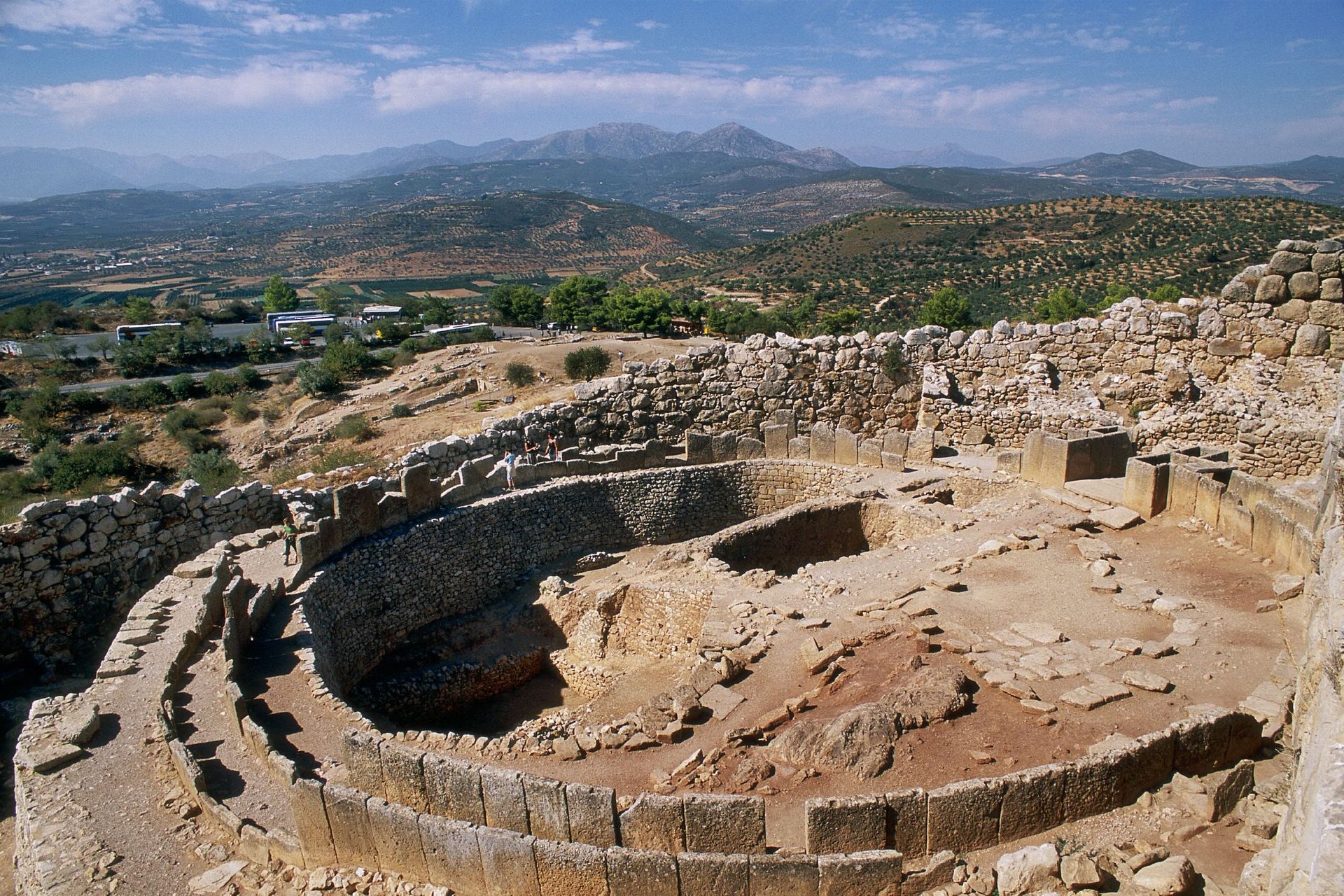 <p>In the same region of southern Greece, Mycenae was the city of Agamemnon, the hero of the Trojan War. Many remnants of the Mycenaean civilization remain, such as the famous Lioness Gate, the ruins of the ancient fortress, and a series of royal tombs. Not to be missed for fans of Greek Antiquity!</p>