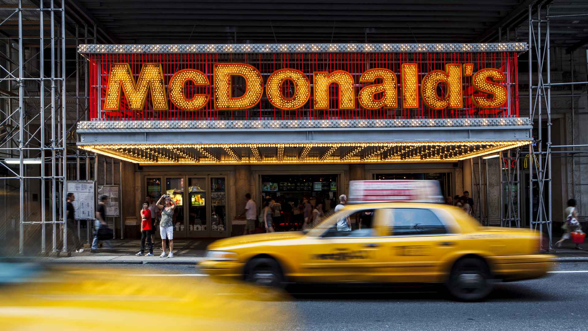 amazon, mcdonald’s vs. starbucks stock: which is a better investment?