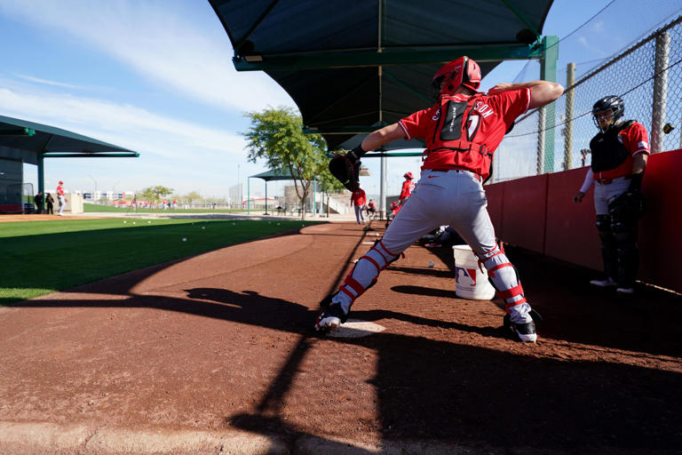 Cincinnati Reds on 'tinfoil hats' and the Great Uniform Scandal of 2024