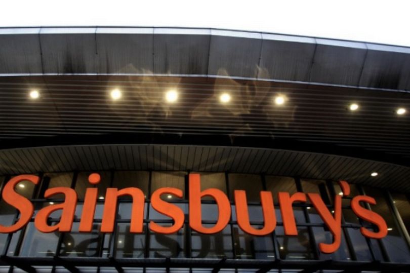 sainsbury's, co-op, b&m, ocado issue emergency notices to shoppers and offer refunds