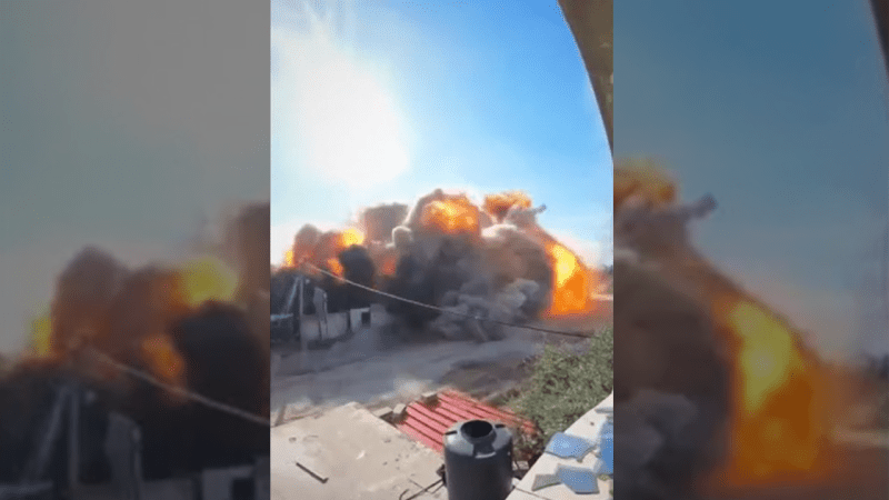 izraelec se natočil při výbuchu mešity. vojáci dělají z války satirickou show, upozorňuje cnn