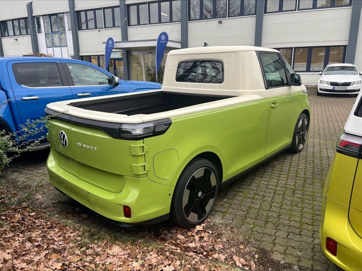 Un Volkswagen ID. Buzz Transformado En ‘pick-up’: Uno De Los Proyectos ...