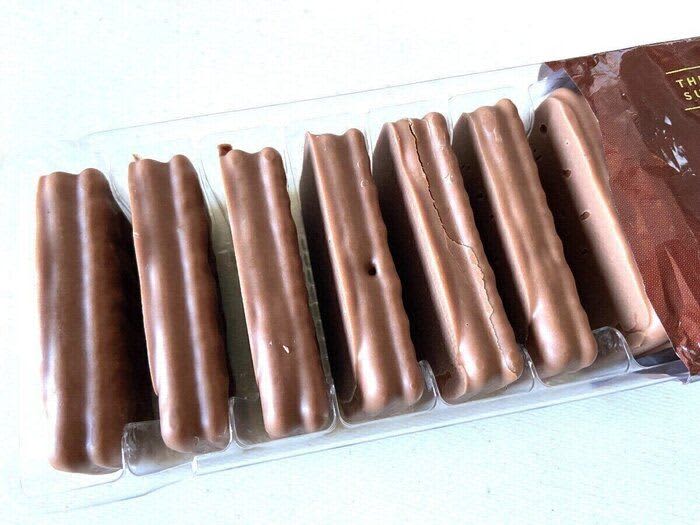 【カルディ】一度食べたらやみつきに！大人気チョコ菓子「ティムタム」本場流の食べ方にチャレンジ