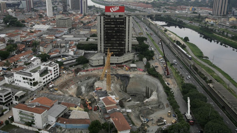 brazil judge issues $48m fine over deadly sinkhole