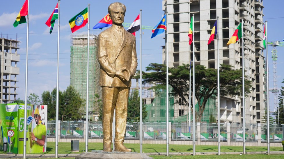 african hero nyerere honoured by new statue