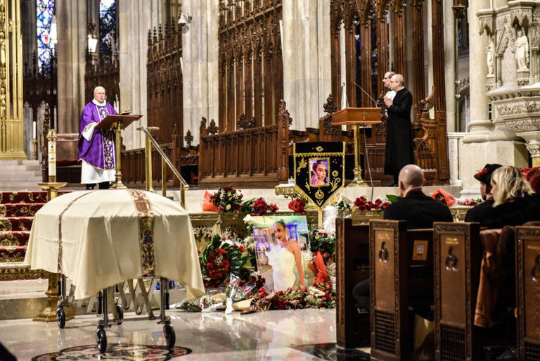 St. Patrick’s Cathedral holds Mass of Reparation following ‘scandalous