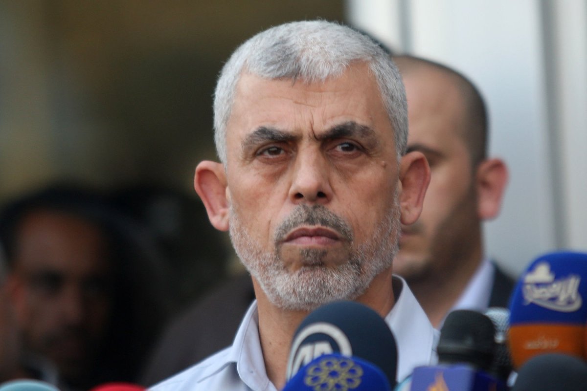 yoav gallant claims hamas is looking for a successor to sinwar