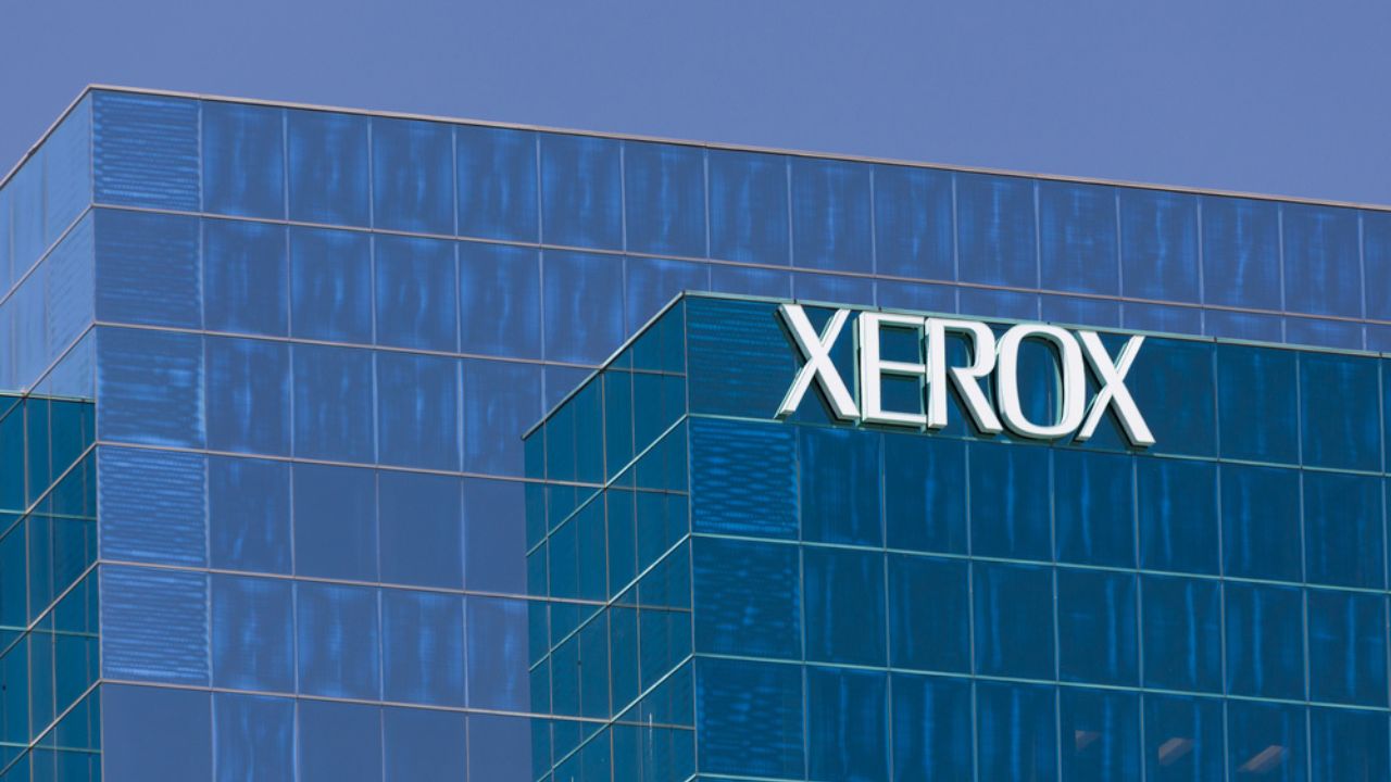 <p>Xerox has announced its intention to reduce its workforce by 15% as part of a plan to introduce a new organizational structure and operating model. According to a filing with the U.S. Securities and Exchange Commission, Xerox had approximately 20,500 employees as of December 31, 2022. Based on this figure, the layoffs announced on Wednesday are expected to impact around 3,075 employees.</p>