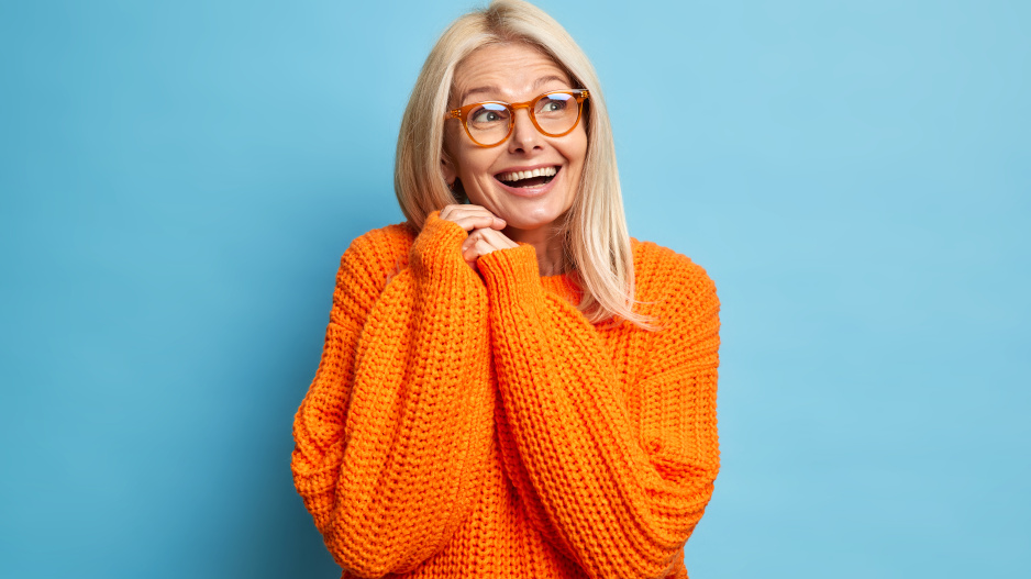 módní jaro 2024: trendy svetry, které musíte mít. sluší hlavně ženám nad 50 let