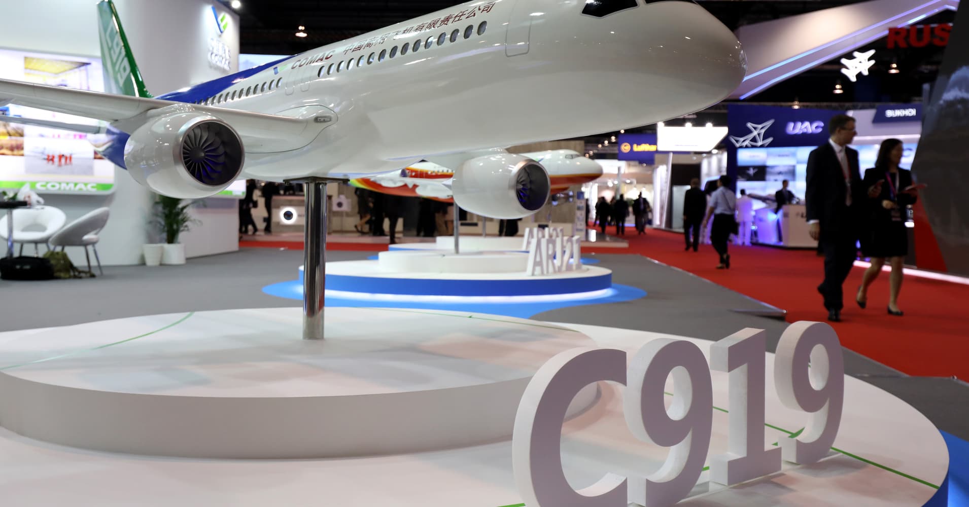 china will showcase its domestic jetliner at the singapore airshow. here's what else to expect
