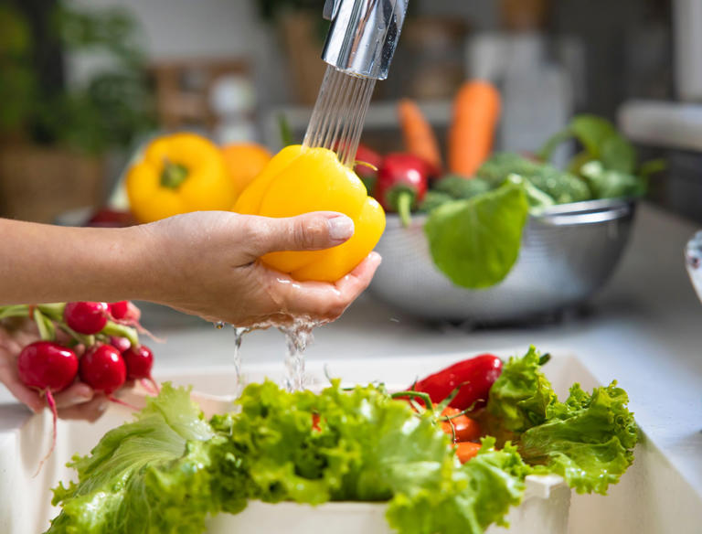 Tips for Cleaning Fruits and Vegetables at Home