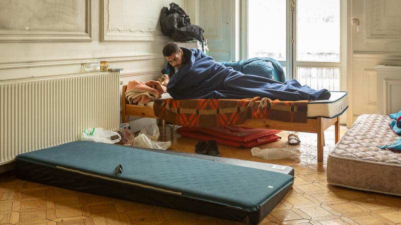 bruxelles : une trentaine de demandeurs d’asile, logés dans un hôtel, retournent à la rue