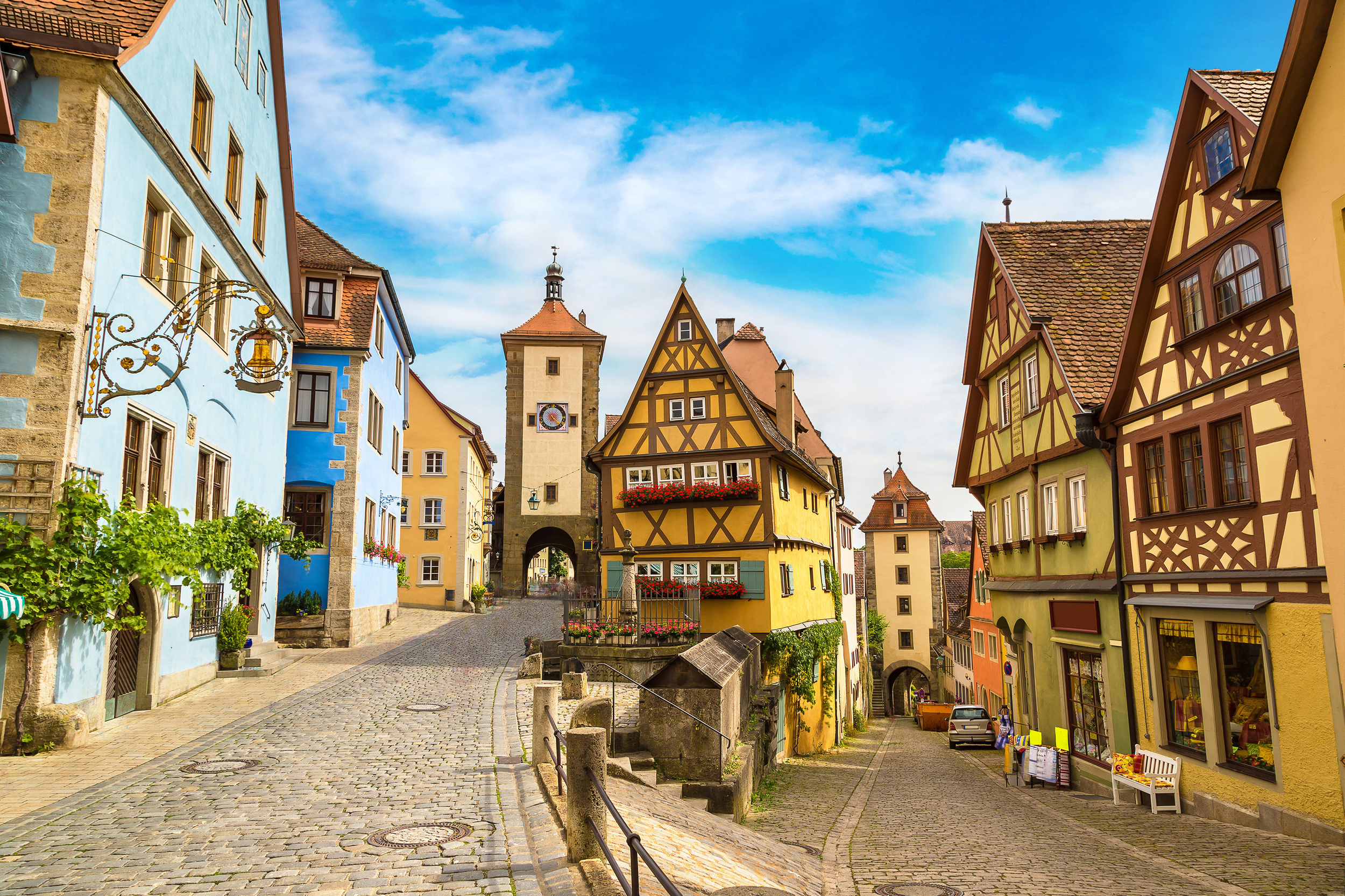 <p>This route weaves through two southern provinces, Bavaria and Baden-Württemberg,<span> and follows an old Roman road. You’ll enjoy stunning views in the Bavarian Alps, storybook castles like Neuschwanstein, and medieval towns like Rothenburg de Tauber.</span></p><p>You may also like: <a href='https://www.yardbarker.com/lifestyle/articles/24_things_you_didnt_know_about_subway_021924/s1__39859605'>24 things you didn’t know about Subway</a></p>