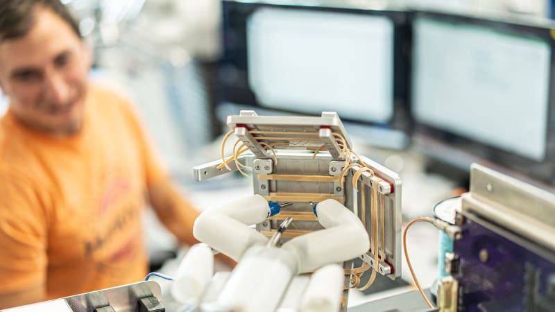 unikátní operace ve vesmíru: robot zvládl chirurgický zákrok. obrovský pokrok těší vědce