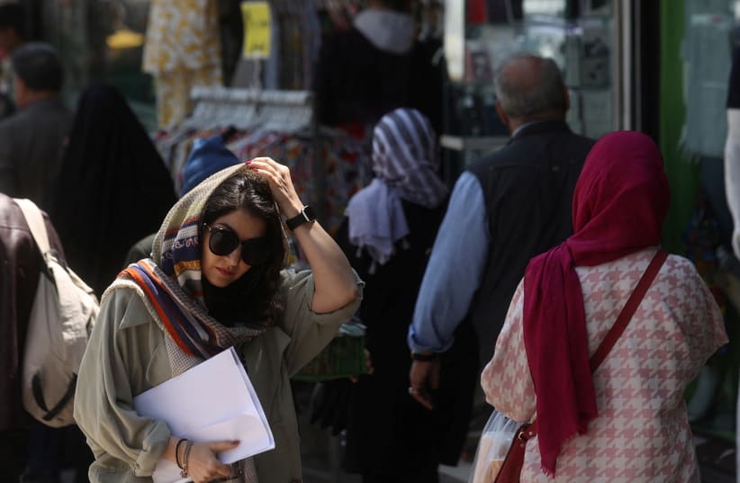 iranian women are 'not afraid' to shed hijab on streets of tehran report shows