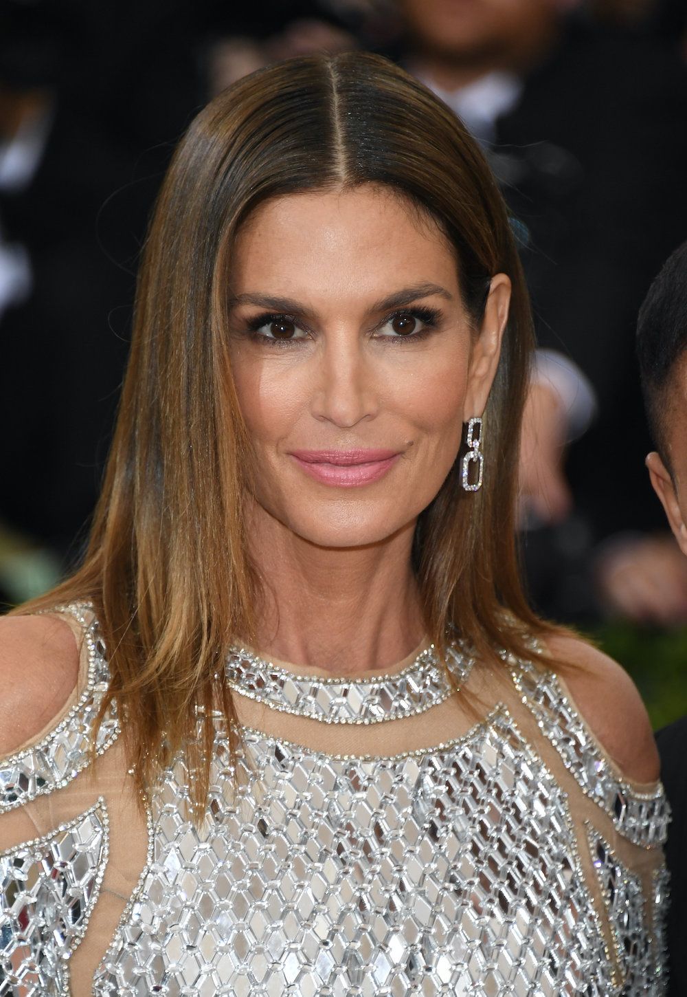 <p>                     Another strong case for why a smokey eye is a classic on the red carpet, supermodel Cindy Crawford paired hers with a pale pink lip at the 2016 Met Gala, which was themed "Manus x Machina: Fashion In An Age Of Technology".                   </p>
